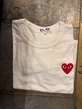 Comme des Garcons PLAY White T-Shirt